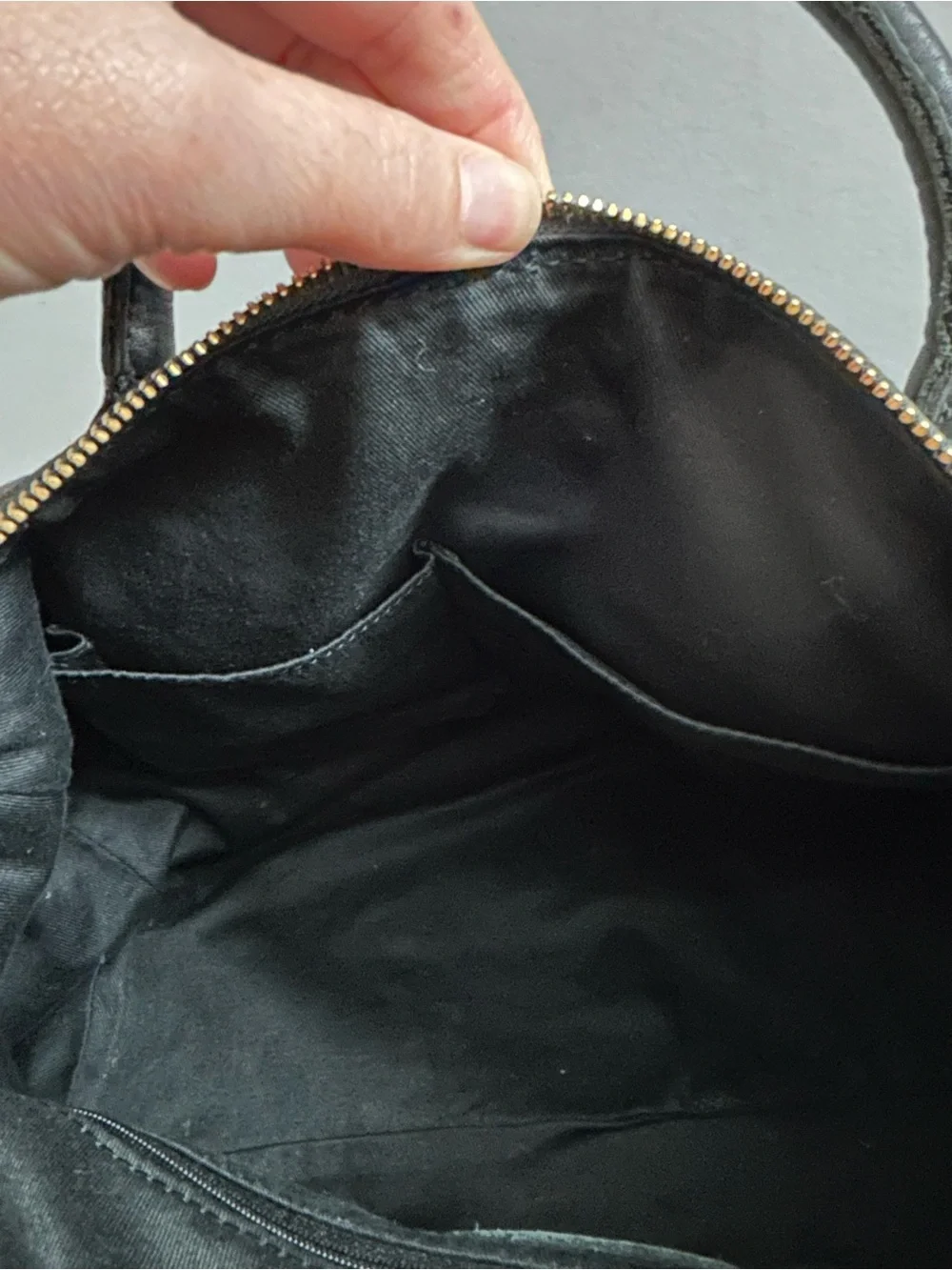 Fossil - Erin Satchel in Black Pebbled Leather with brass Hardware